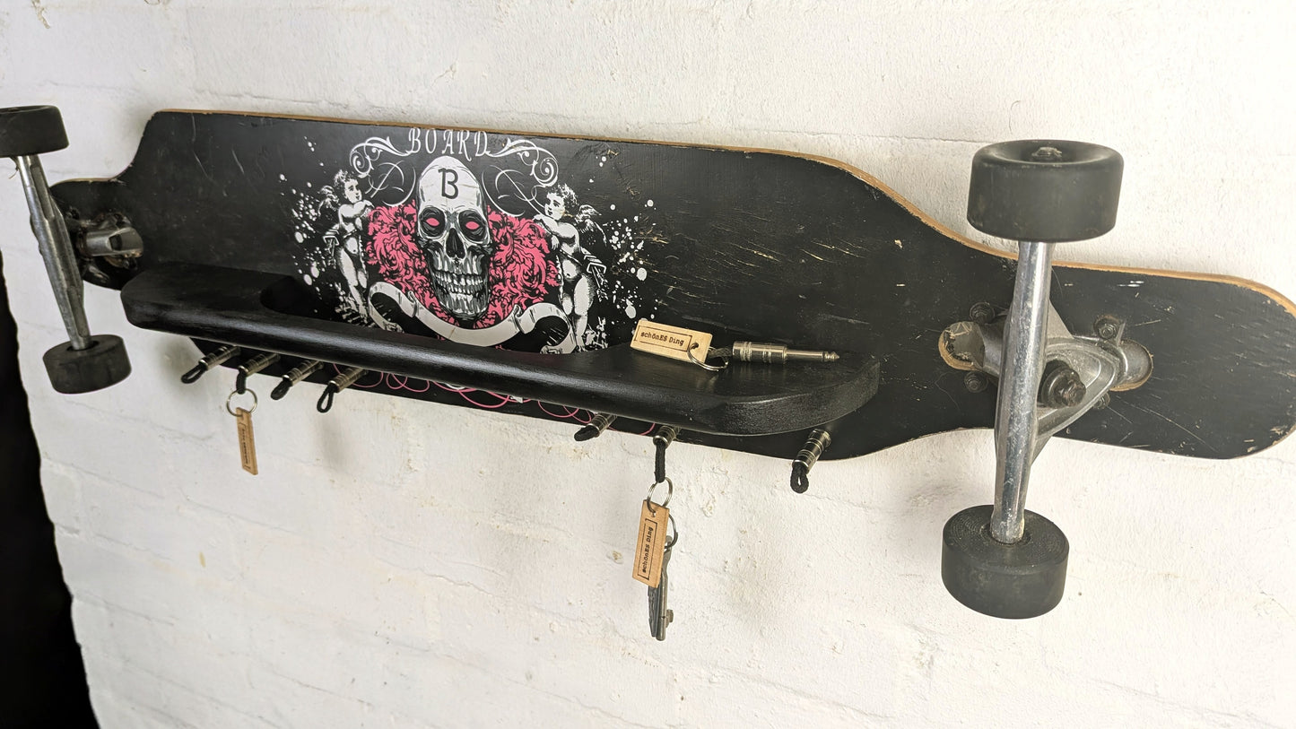 Longboard-Board - Schlüsselbrett aus einem Skateboard mit Klinkensteckern