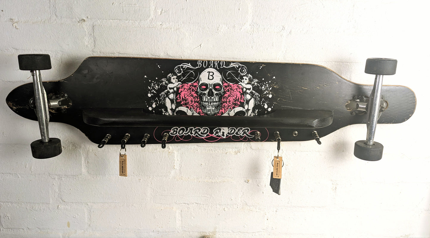 Longboard-Board - Schlüsselbrett aus einem Skateboard mit Klinkensteckern